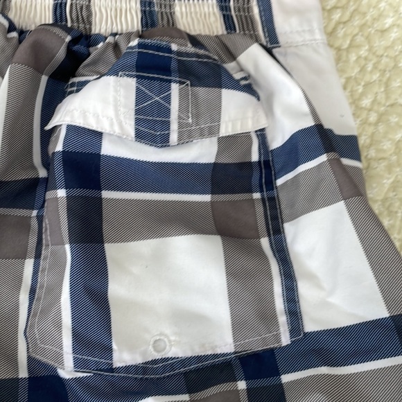 Swim trunks. Never worn - Picture 9 of 11
